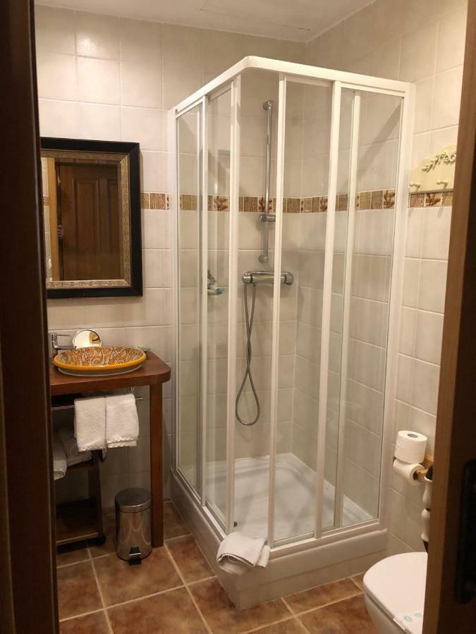 Micro-Hostal La Puerta Del Perdon 维拉弗兰卡·德尔·比尔 外观 照片